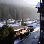 S Vyhladom Na Jazero Hrabovo, Pri Rezorte Malino Brdo Lägenhet *