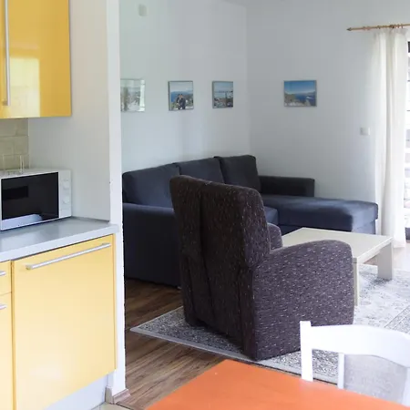 S Vyhladom Na Jazero Hrabovo, Pri Rezorte Malino Brdo شقة